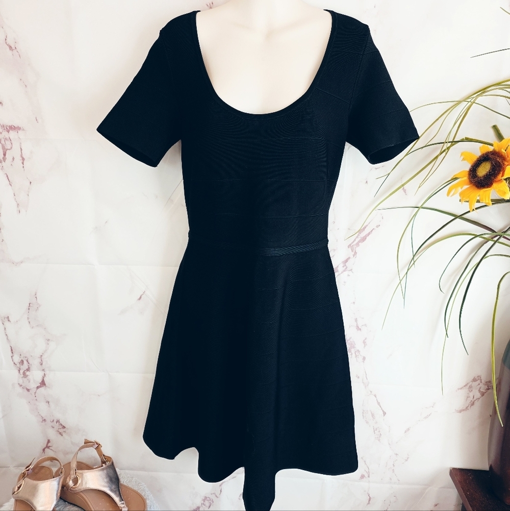 White House Black Market Black Fit Flare Dress Stretch Jersey Knit Small - Picture 4 of 7